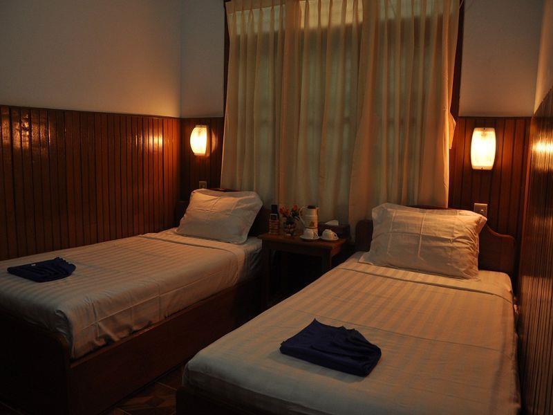 Saw Nyein San Guest House Nyaung-U Buitenkant foto