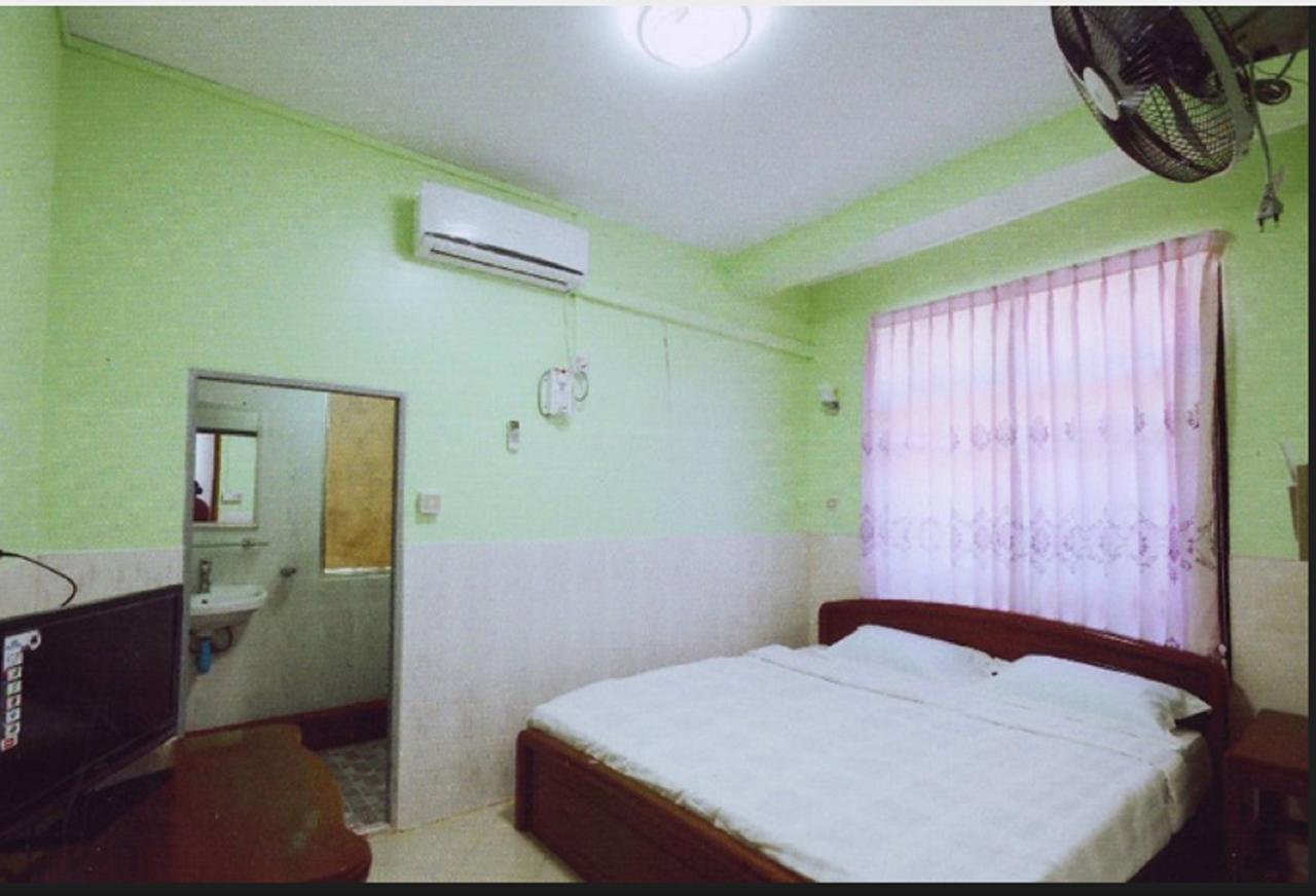 Saw Nyein San Guest House Nyaung-U Buitenkant foto