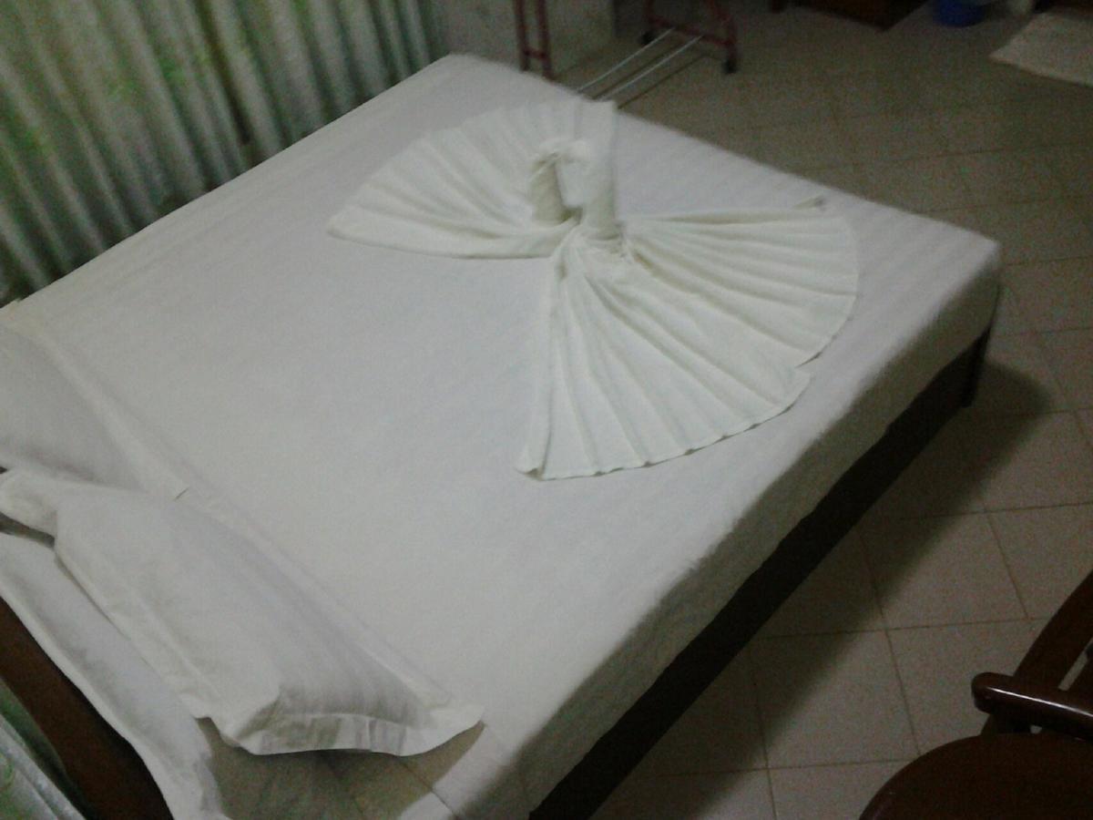 Saw Nyein San Guest House Nyaung-U Buitenkant foto